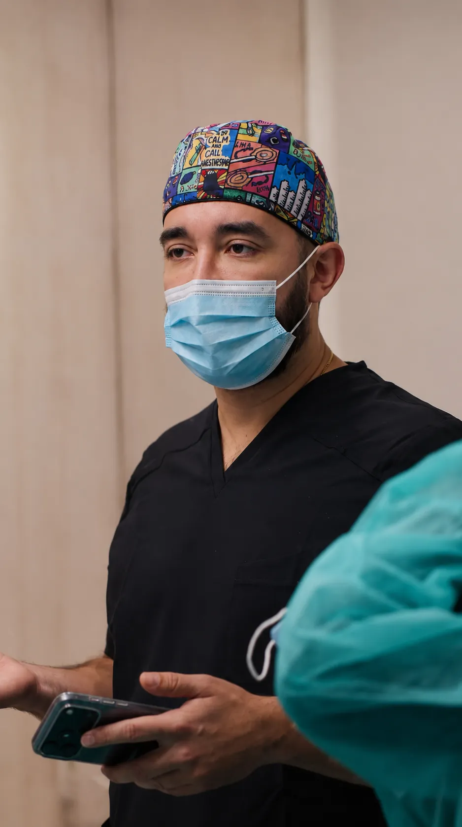 Dr. Julián Guzmán especialista en Endoláser y medicina estética láser en Aesophy Excellence Clinic 1